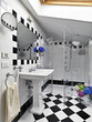 Photo: bagno moderno in bianco e nero con box doccia in vetro bagno moderno in bianco e nero con box doccia in vetro