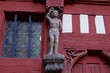 Petite sculpture sur façade