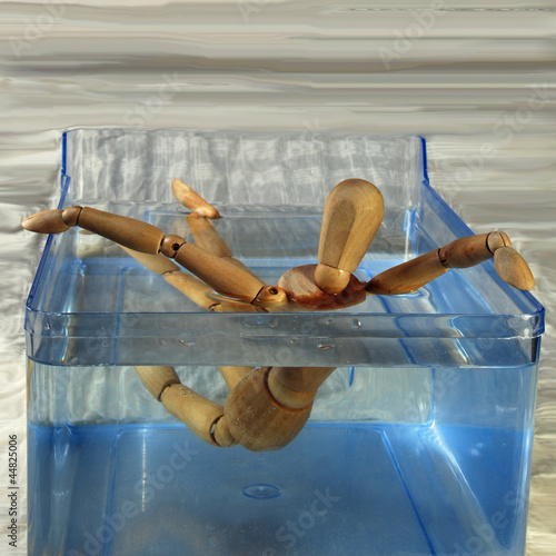 Photo: Wasser bis zum Hals, qu. Wasser bis zum Hals, qu.
