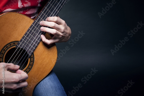 Photo: Boy playing gitare Boy playing gitare