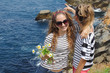 Portait adolescente avec fleurs
