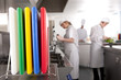 Foto: Close up of cutting boards in commercial kitchen Close up of cutting boards in commercial kitchen