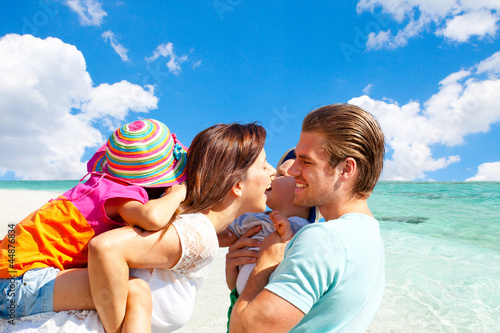 Photo: family beach family beach