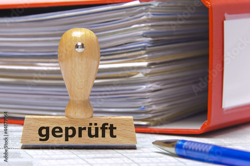 Photo: geprüft genehmigt geprüft genehmigt