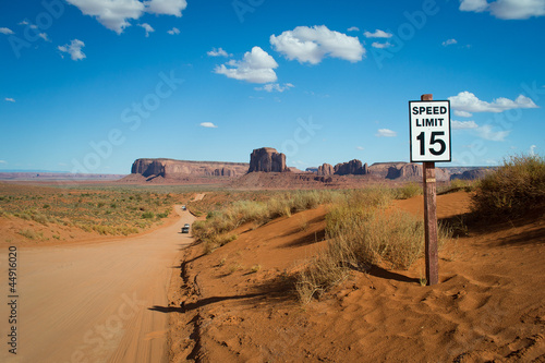 Photo: monument valley monument valley