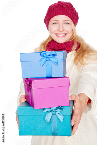 Photo: frau mit Geschenken frau mit Geschenken