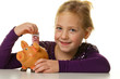 Kind mit Sparschwein. Euroschein sparen