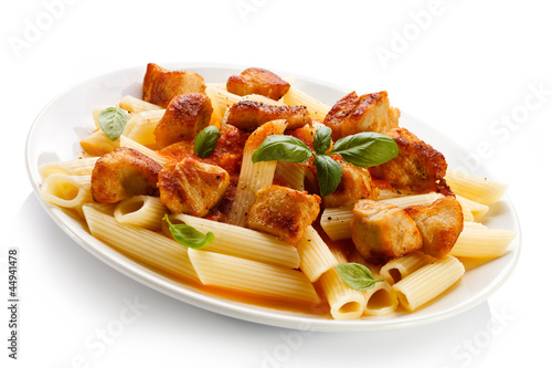 Photo: Pasta with roasted chicken and tomato sauce Pasta with roasted chicken and tomato sauce