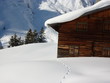 Spuren im Schnee zur Schihütte