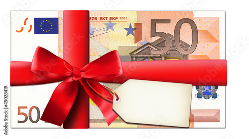 Illustration: 50 Euro Gutschein mit roter Schleife und Etikett 50 Euro Gutschein mit roter Schleife und Etikett
