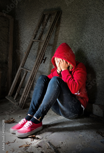Photo: Teenager Depression Hochformat Teenager Depression Hochformat