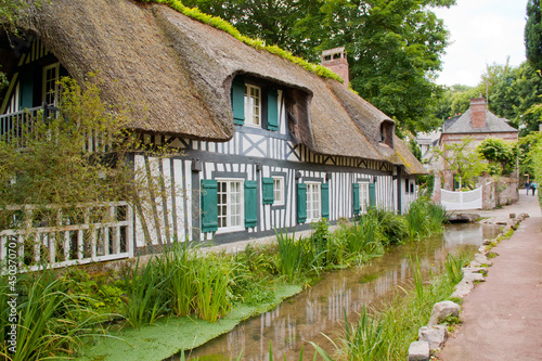 Photo: Sur les bords de la Veules Sur les bords de la Veules