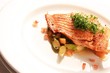 Lachs auf Gemüse