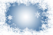 natürliche Eiskristalle und Schnee auf Blau