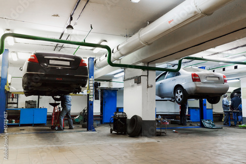 Photo: repair garage repair garage