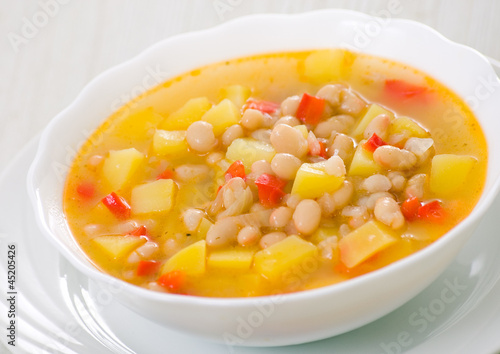 Photo: Vegetarian white bean soup Vegetarian white bean soup