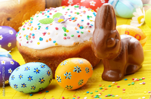 Photo: Easter eggs, cake Easter eggs, cake