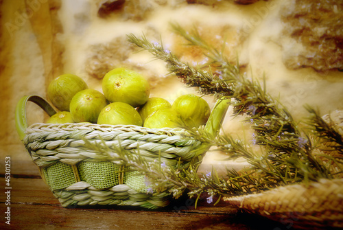 Photo: fig crop fig crop