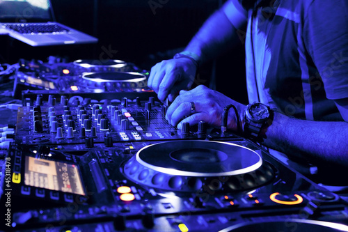 Photo: Dj playing the track Dj playing the track
