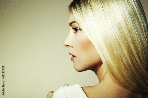 Photo: Photo of beautiful woman with magnificent hair Photo of beautiful woman with magnificent hair