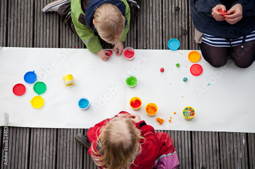 Photo: Kinder kneten Kinder kneten