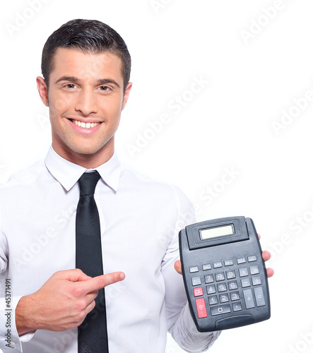 Photo: Homme avec calculatrice Homme avec calculatrice