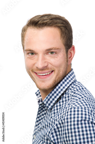 Photo: Junger Mann mit Karohemd Junger Mann mit Karohemd