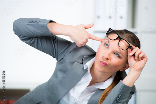 Photo: überforderte businessfrau überforderte businessfrau