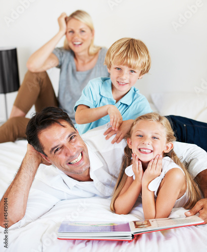 Photo: Fun family portrait Fun family portrait