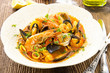 Cioppino mit Meeresfrüchten