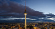Skyline Berlin zur blauen Stunde Panorama Park Inn