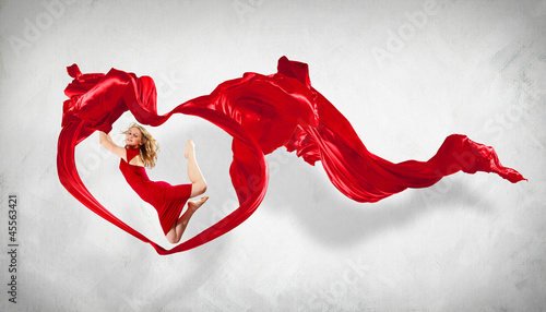Photo: Modern style dancer posing Modern style dancer posing