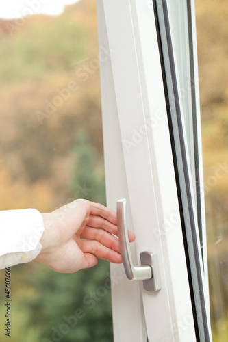 Photo: Lüften Fenster öffnen / Kippfenster Lüften Fenster öffnen / Kippfenster