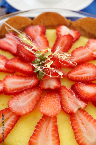 Photo: Strawberry Custard Biscuit Tart Strawberry Custard Biscuit Tart