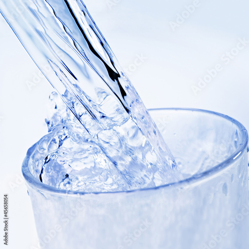 Photo: Sauberes Trinkwasser Sauberes Trinkwasser