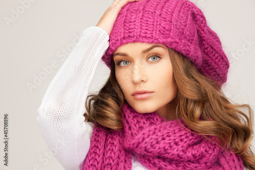 Photo: beautiful woman in winter hat beautiful woman in winter hat