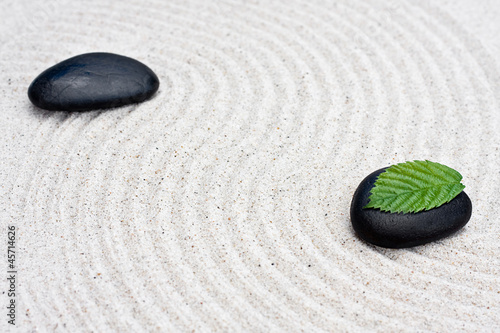Photo: Zen Garten | Wohlbefinden | Schwarze Steine Zen Garten | Wohlbefinden | Schwarze Steine