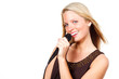 Photo: blonde junge frau hat freude am singen blonde junge frau hat freude am singen