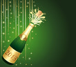 Vector: Carte de voeux verte et or. Bouteille de Champagne 2013. Carte de voeux verte et or. Bouteille de Champagne 2013.