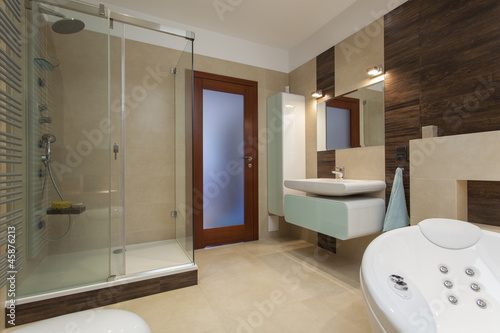 Photo: Elegant bathroom Elegant bathroom