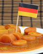 Curry-Wurst mit Fähnchen