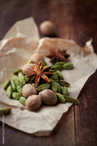 Photo: Dried cardamon pods, star anise and nutmeg Dried cardamon pods, star anise and nutmeg