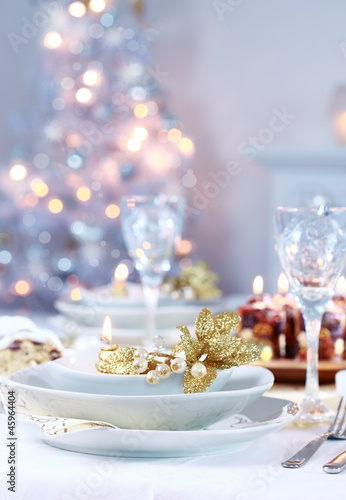 Photo: Place setting for Christmas Place setting for Christmas