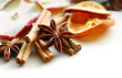 Weihnachtliche Gewürze und Trockenobst