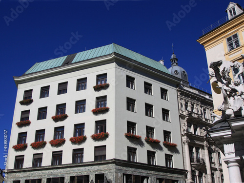 Photo: downtown Vienna with blue sky downtown Vienna with blue sky