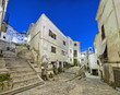Callejones mediavales al amanecer