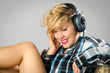 Foto: Sexy girl listening to music Sexy girl listening to music