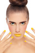 Foto: Yellow manicure Yellow manicure
