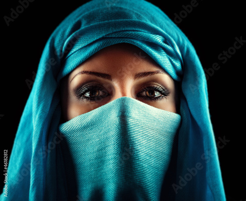 Photo: Arabic woman Arabic woman