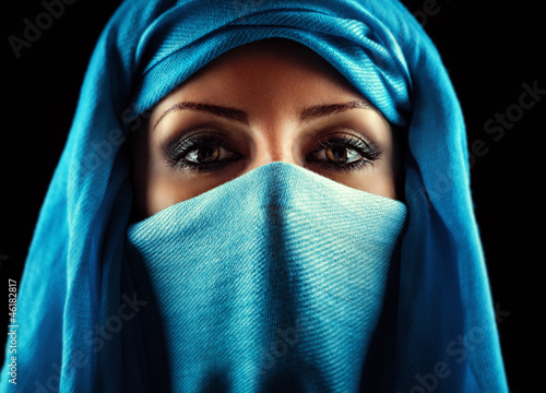 Photo: Arabic woman Arabic woman
